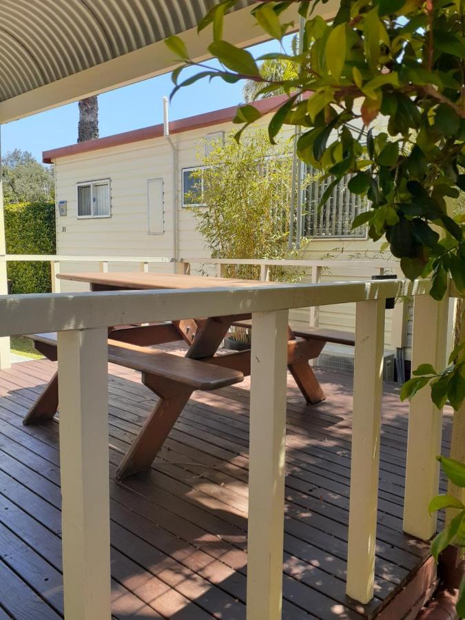 Melaleuca Caravan Park Порт-Маккуори Экстерьер фото