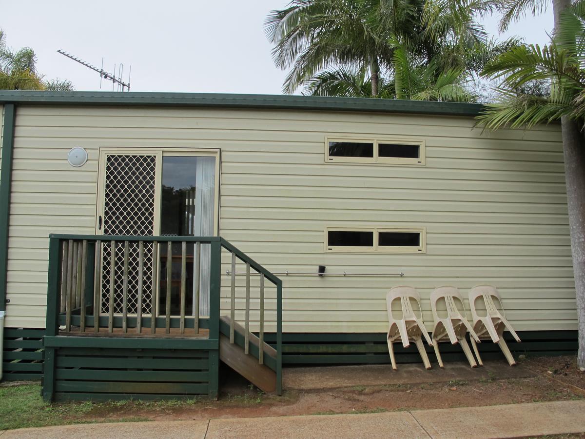 Melaleuca Caravan Park Порт-Маккуори Экстерьер фото