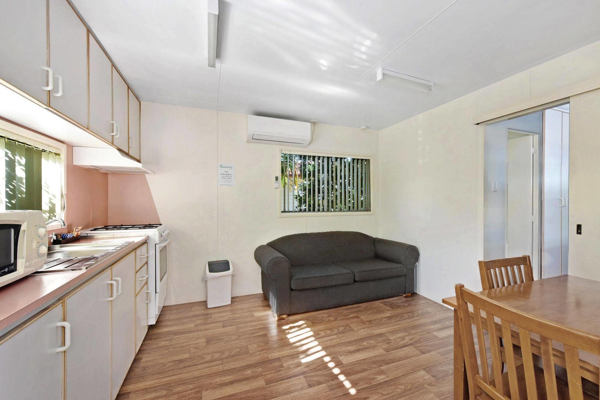 Melaleuca Caravan Park Порт-Маккуори Экстерьер фото