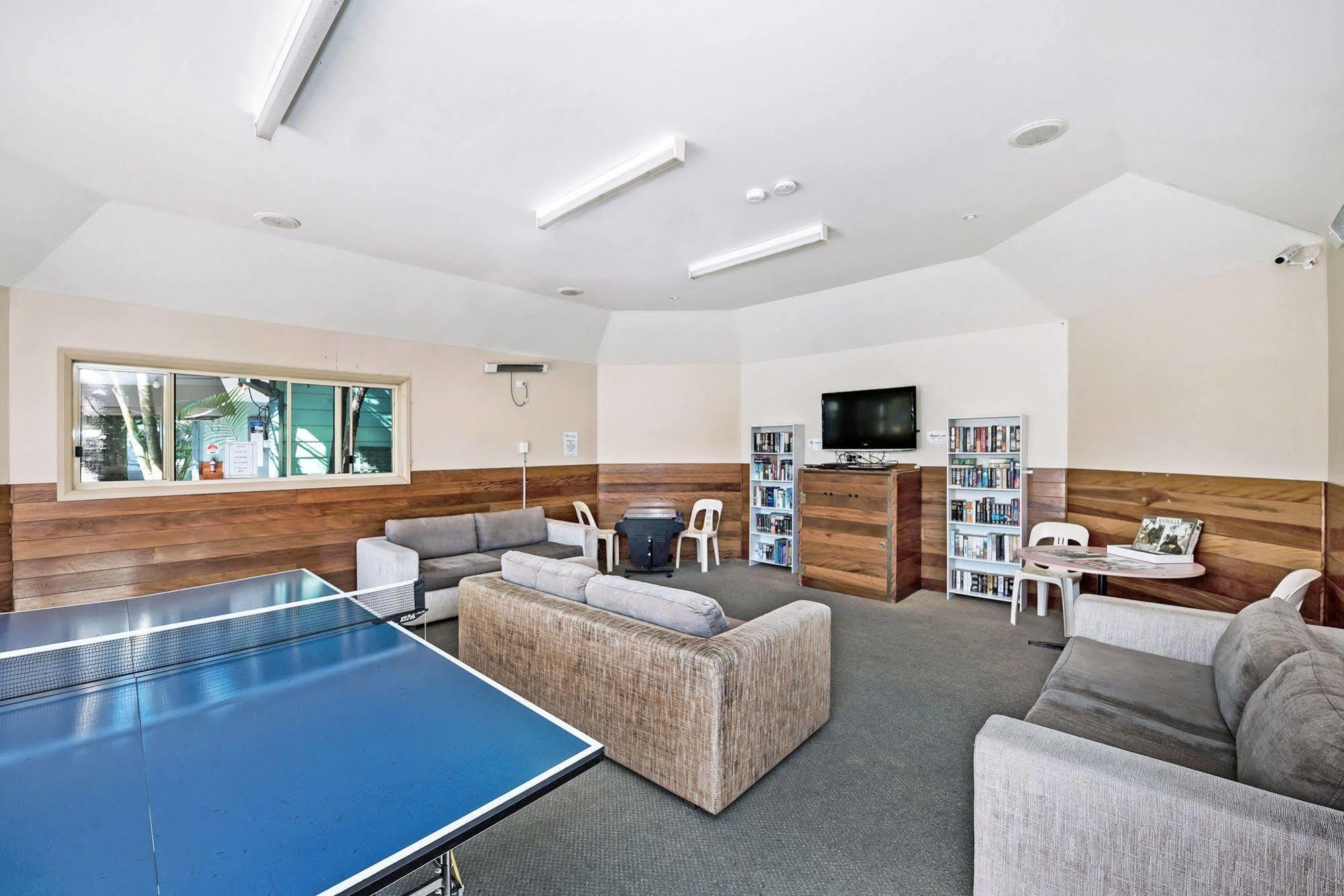 Melaleuca Caravan Park Порт-Маккуори Экстерьер фото