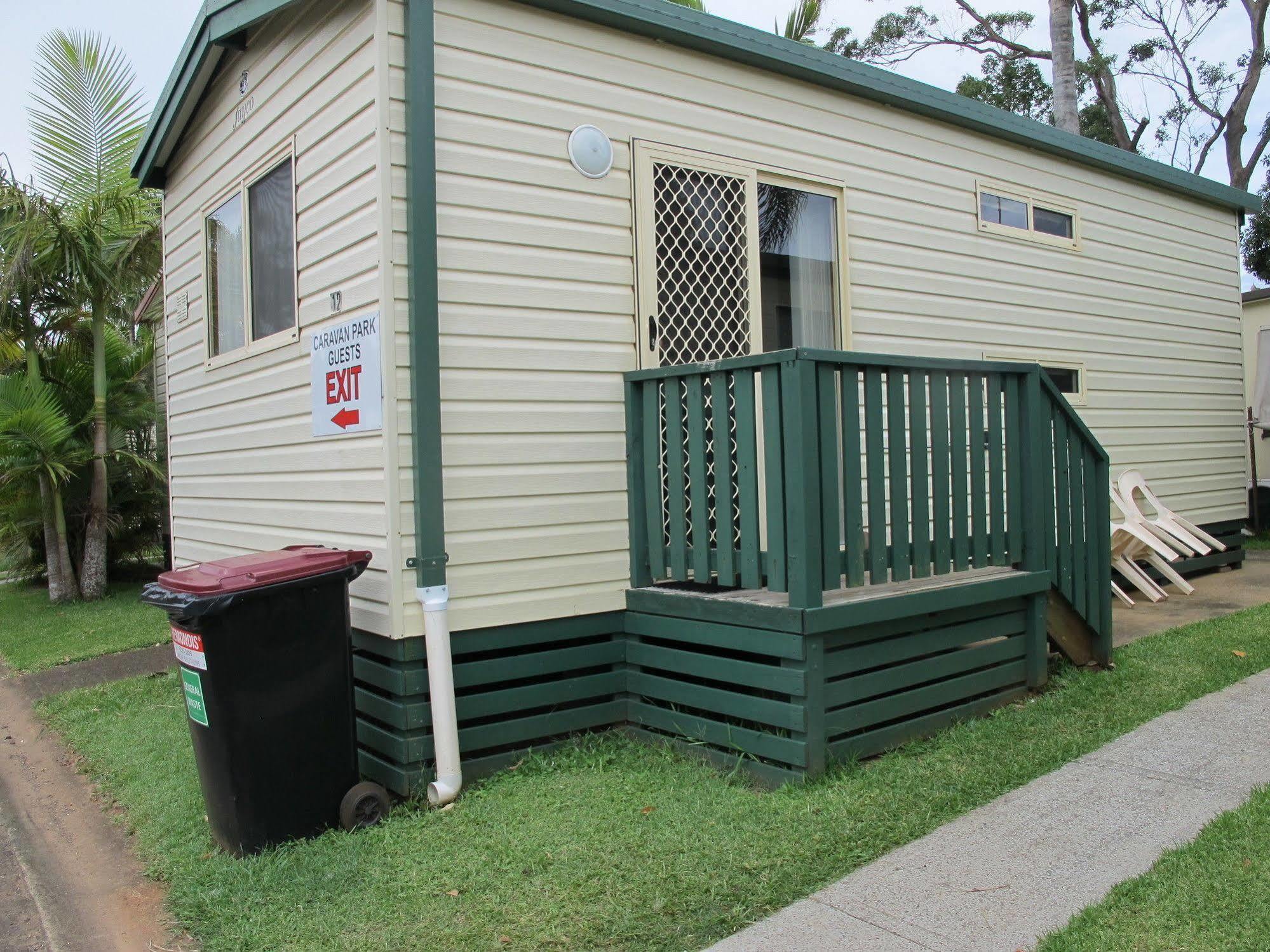 Melaleuca Caravan Park Порт-Маккуори Экстерьер фото